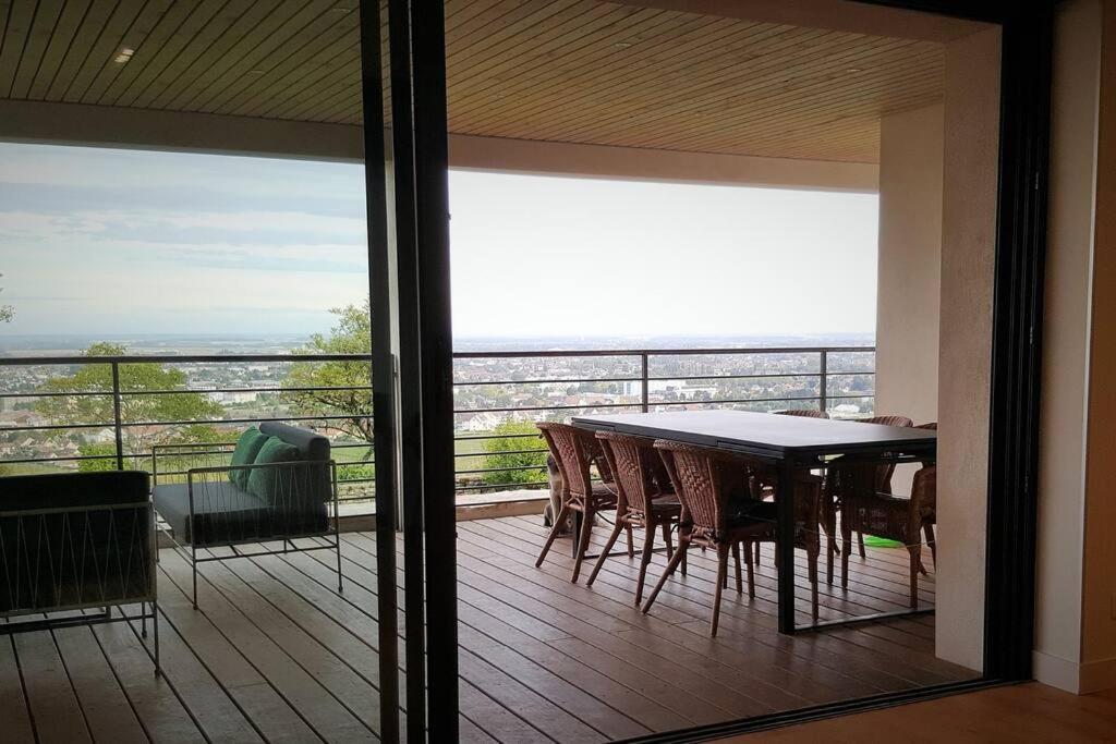 La Maison De L'Ecu : Charme Et Vue Incroyable 본느 외부 사진